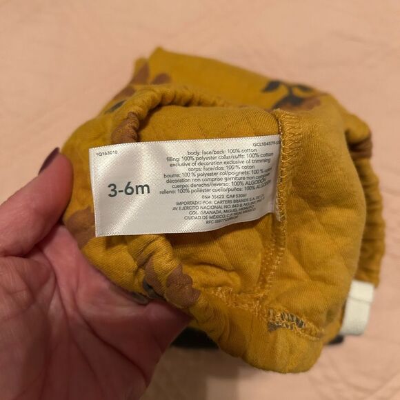 ❤️NWT Carters 2 PC Set (size 3-6mo) - Picture 6 of 6